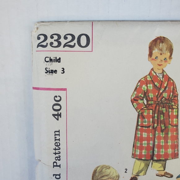 Vintage Simpicity Sewing Pattern 2320 Child's Robe Matching Stuffed Doll - Uncut - Picture 2 of 5